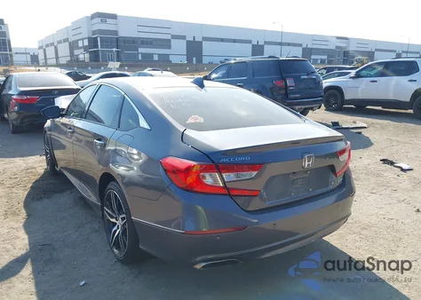 2022 Honda Accord Touring z USA, uszkodzony, nr VIN 1HGCV2F91NA008952